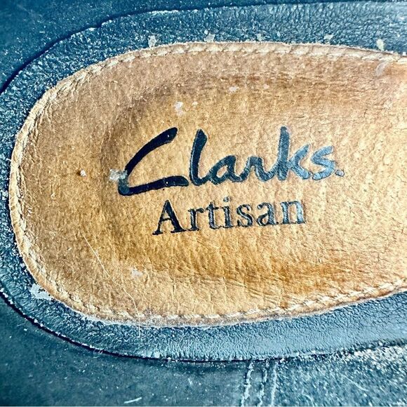 Clarks Artisan Mary Jane’s- Size 9.5 - Picture 12 of 13